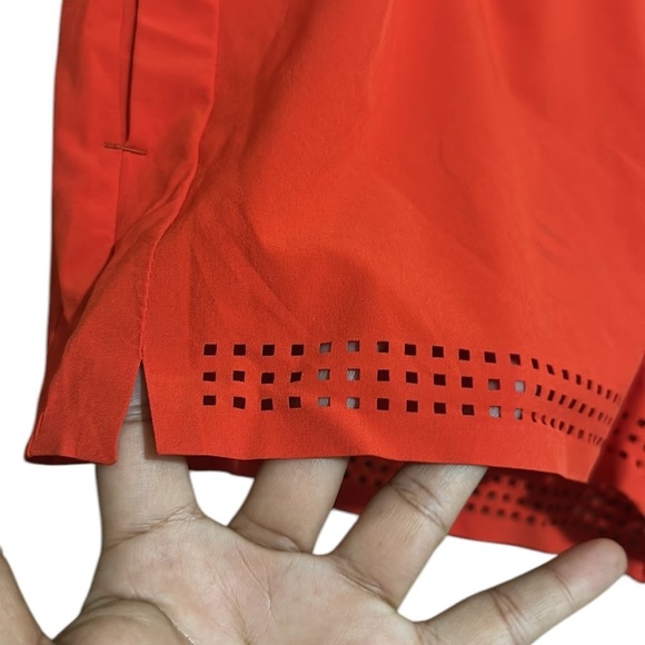 ATHLETA BAJA SHORT NWT Hibiscus Red Wrinkle resistant Light Weight Size 14 - Picture 8 of 14